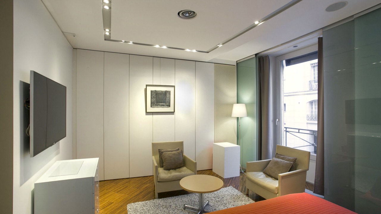 Photo of Bedroom in 8th Arrondissement