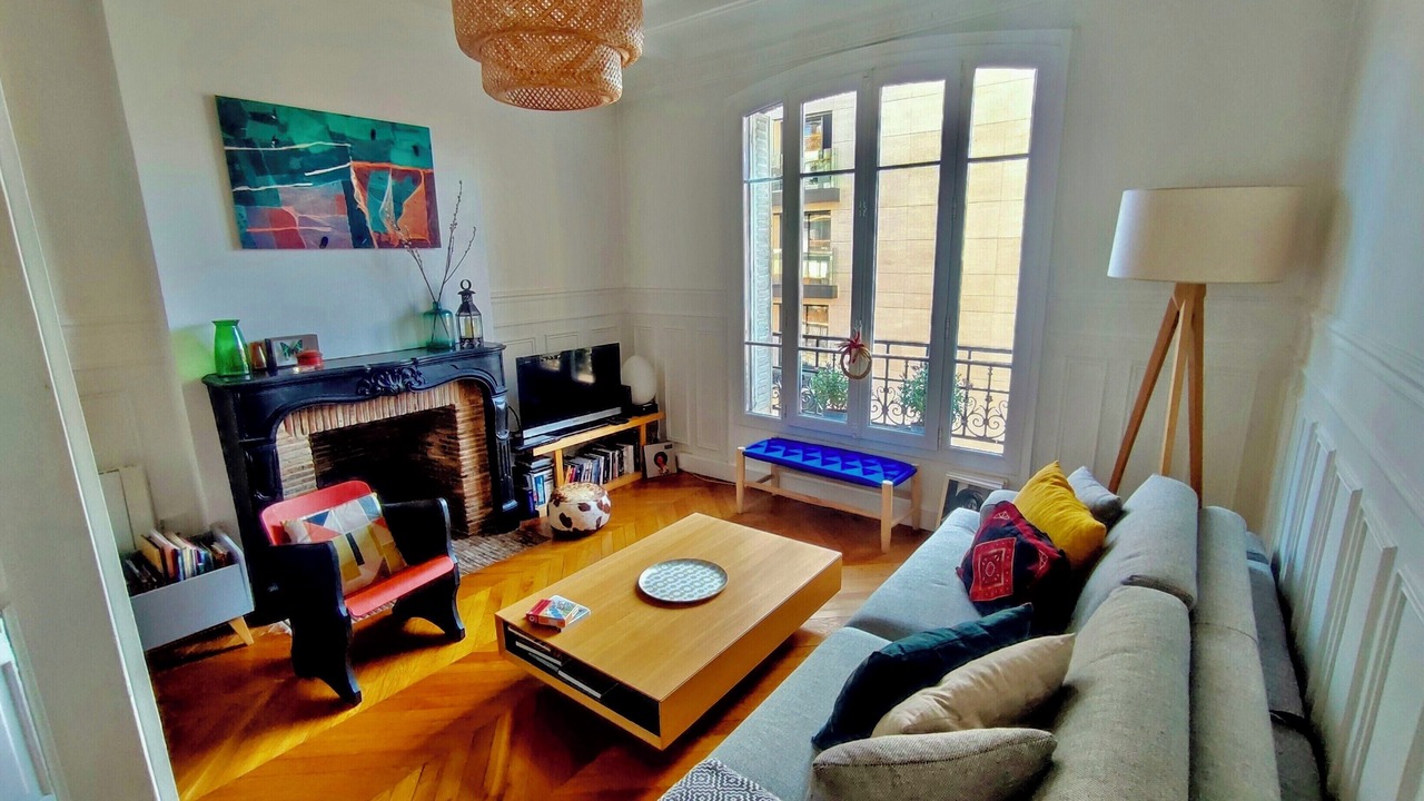 Photo of Livingroom in Quartier des Grandes-Carrieres