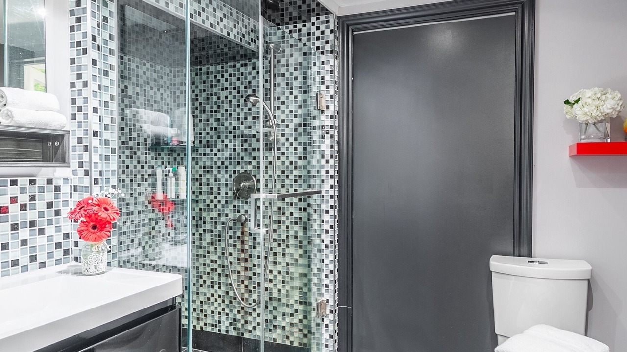 Photo of Bathroom in Parkdale