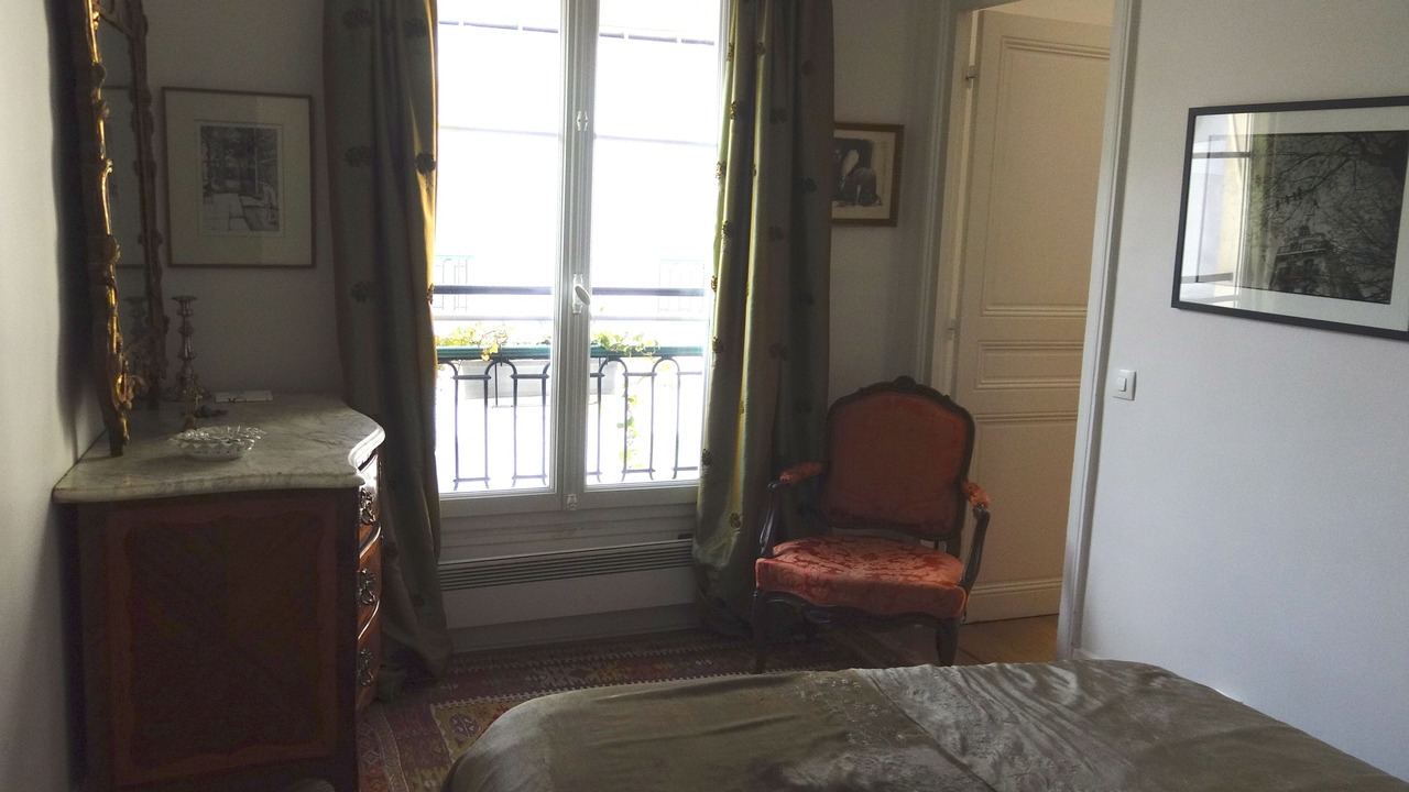 Photo of Bedroom in Notre-Dame-des-Champs