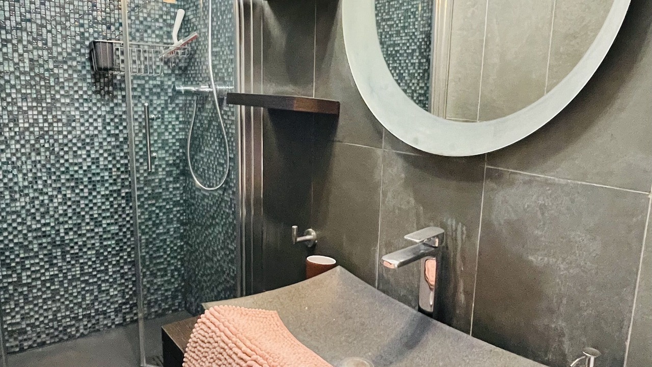 Photo of Bathroom in Montmartre