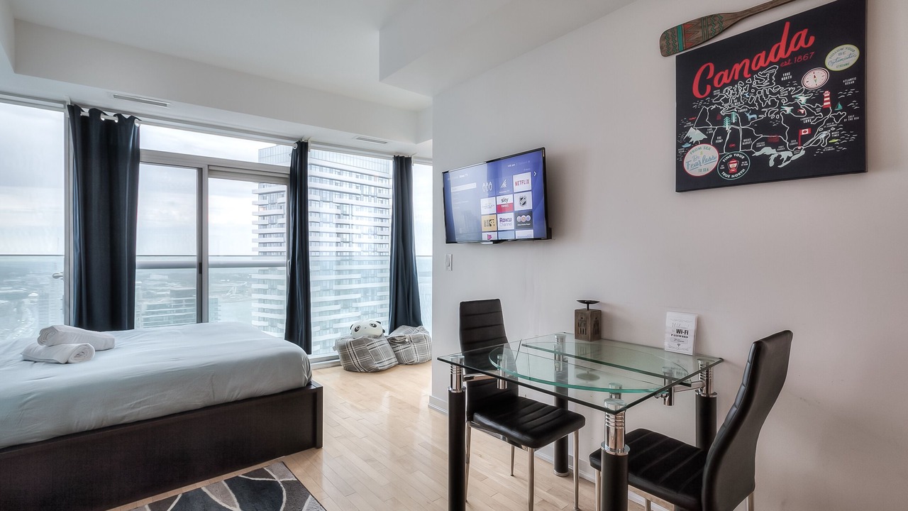 Photo of Bedroom in Toronto Entertainment District
