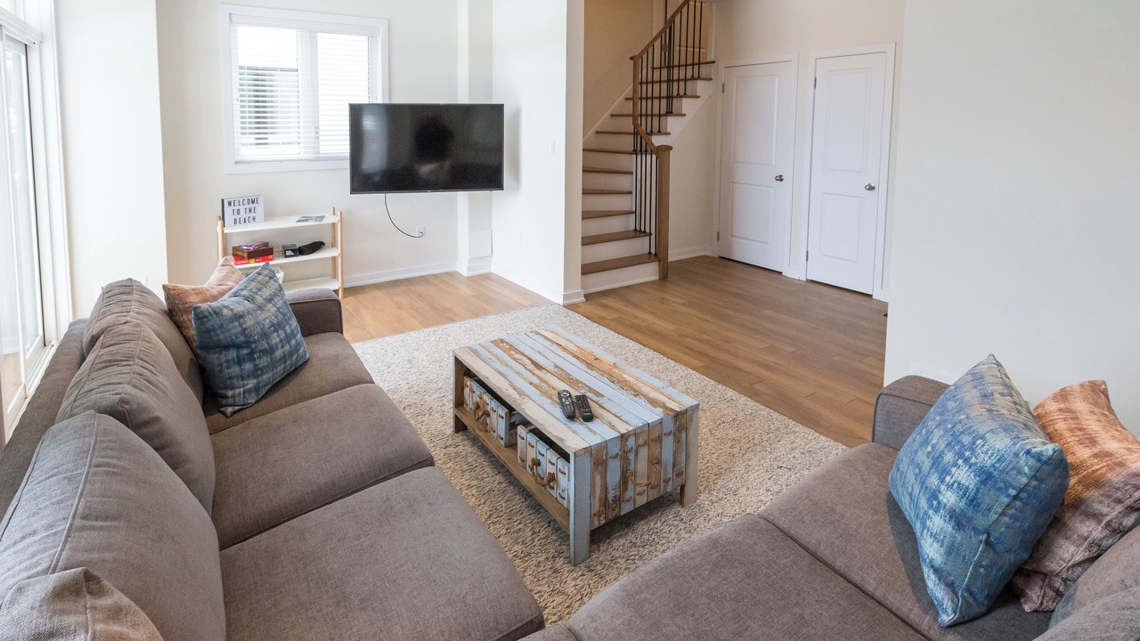 Photo of Livingroom in Wasaga Beach