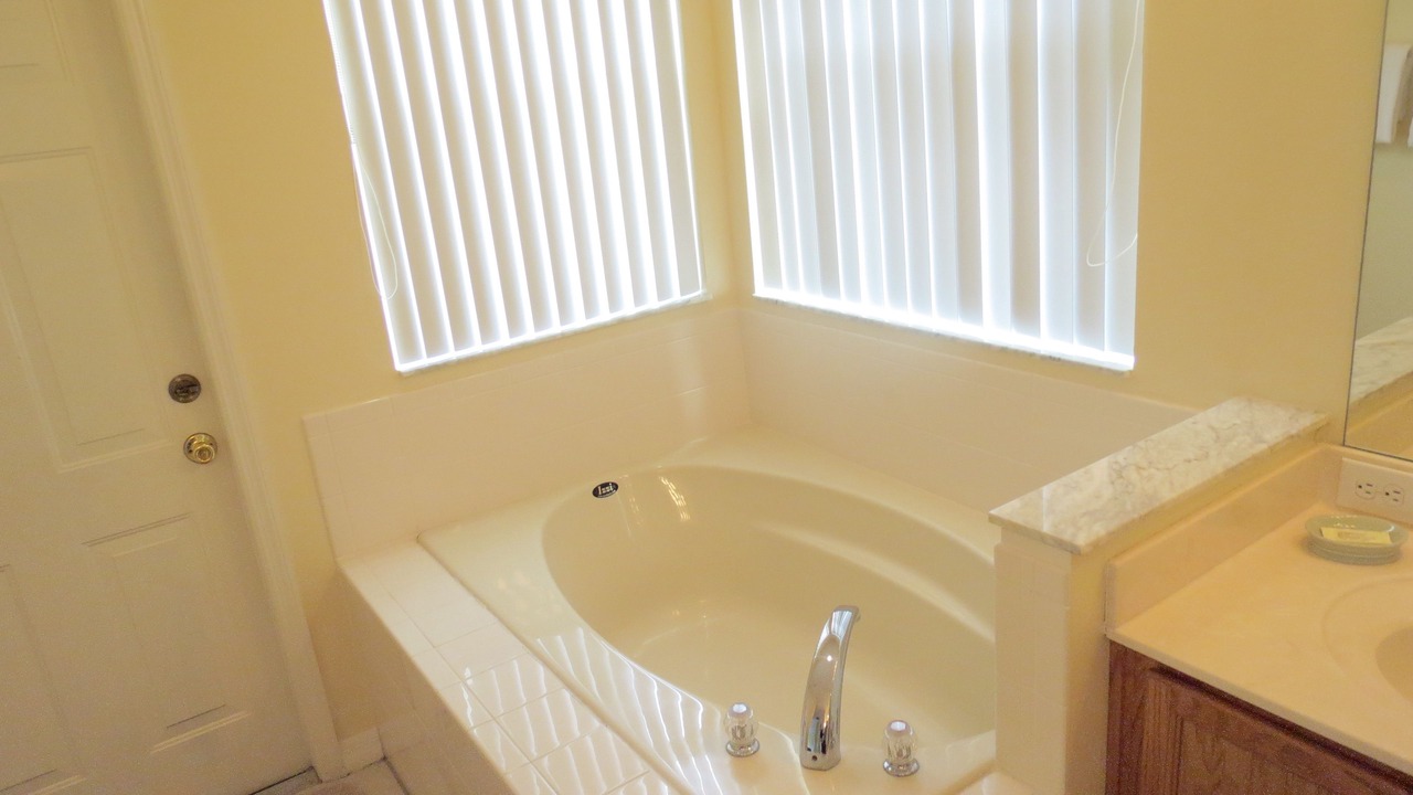 Photo of Bathroom in Lindfields
