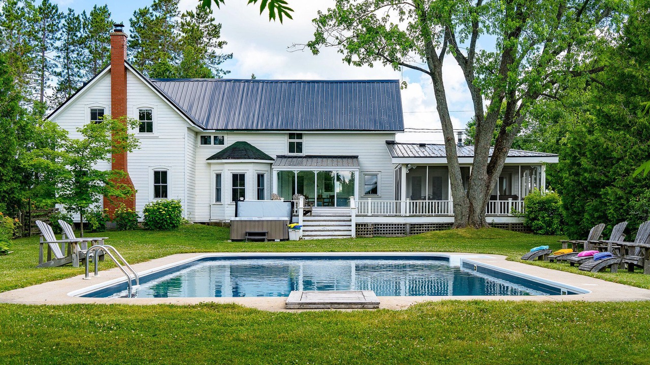 Photo of Outdoor in Grey Highlands