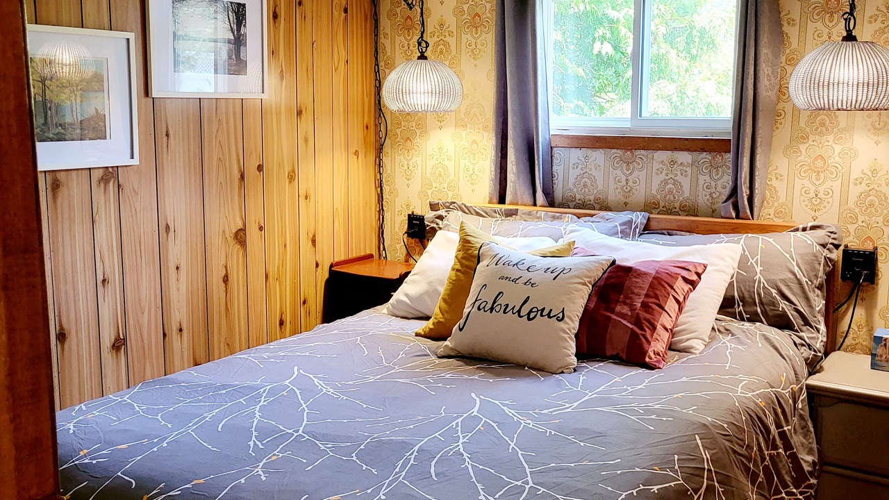 Photo of Bedroom in Sauble Beach