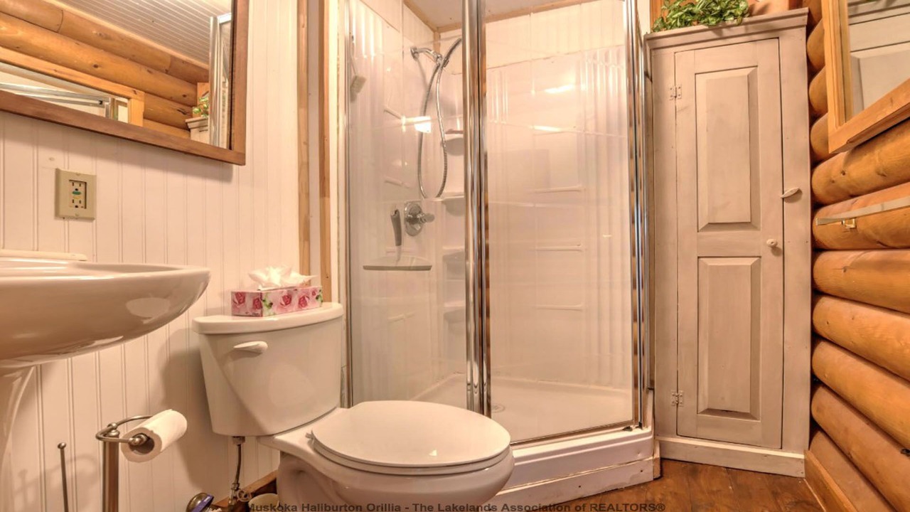 Photo of Bathroom in Bracebridge