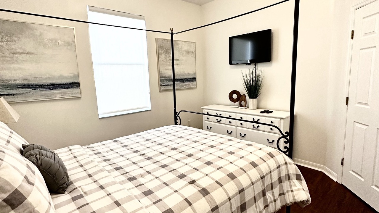 Photo of Bedroom in Haines City