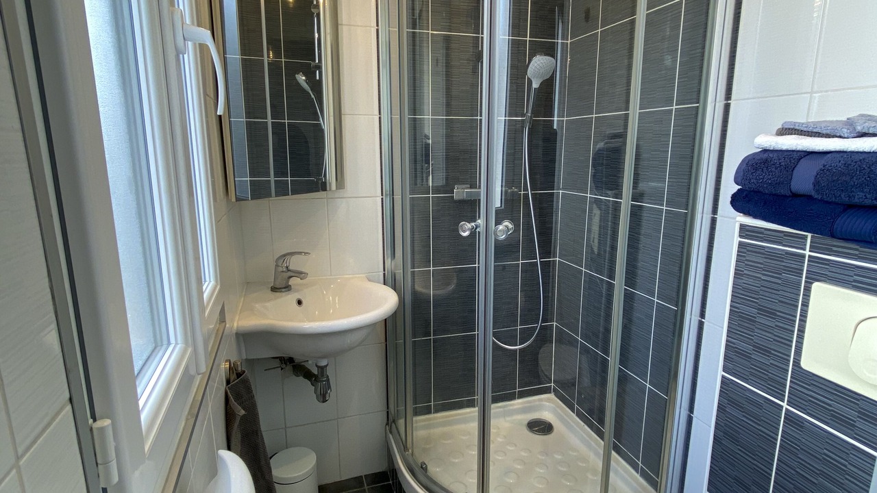 Photo of Bathroom in Saint-Ouen
