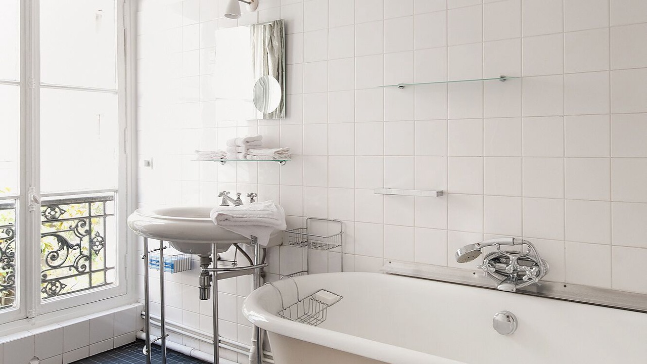 Photo of Bathroom in Marais