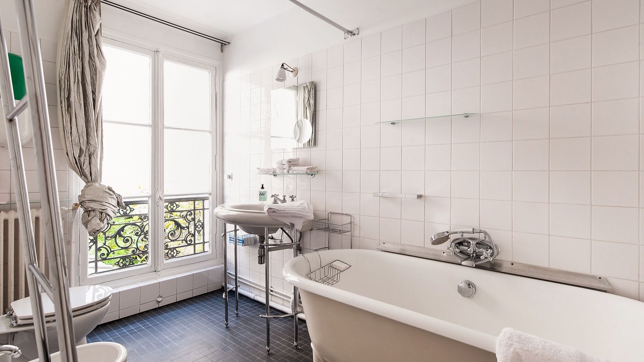 Photo of Bathroom in Marais