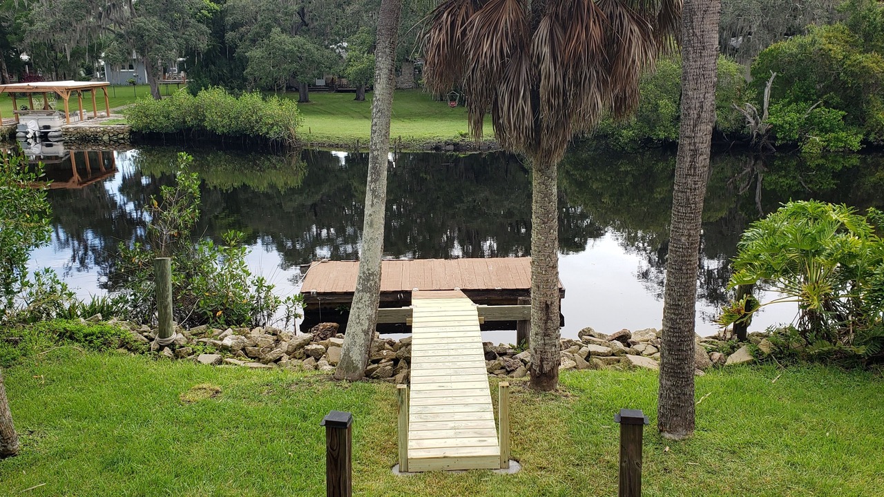 Photo of Outdoor in Old Grove
