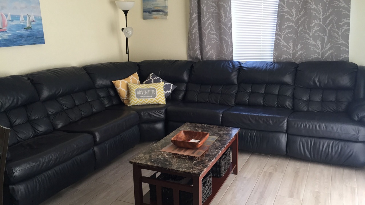 Photo of Livingroom in Venetian Bay Villages