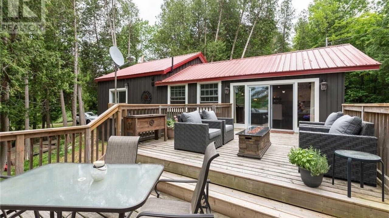 Photo of Others in Gravenhurst