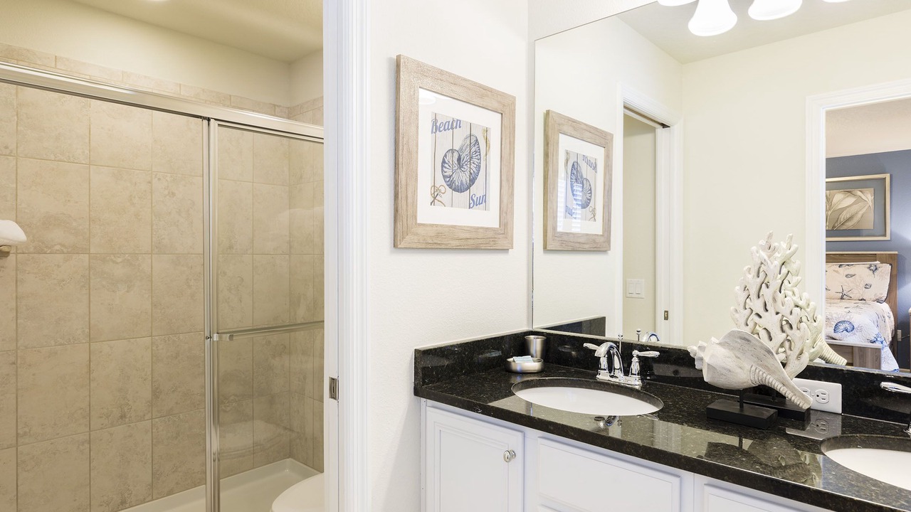 Photo of Bathroom in Four Corners