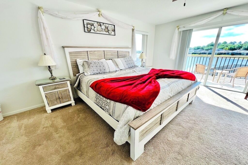 Photo of Bedroom in Sunset Lakes