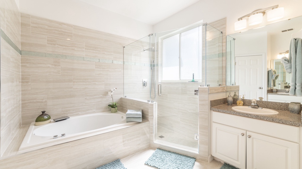 Photo of Bathroom in Sunset Lakes