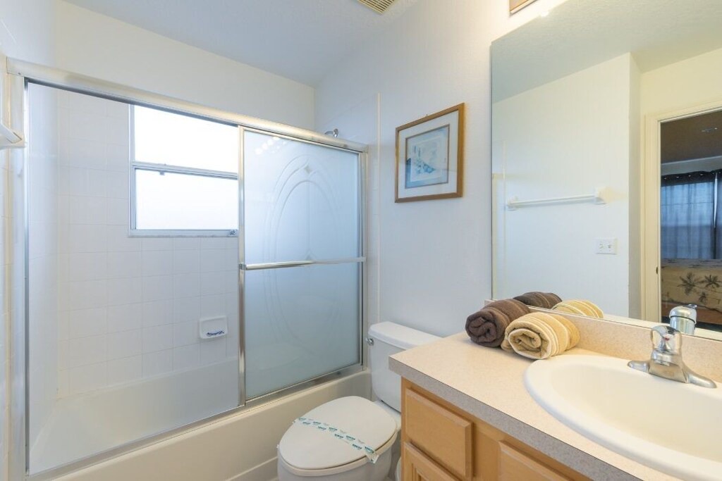Photo of Bathroom in Seasons