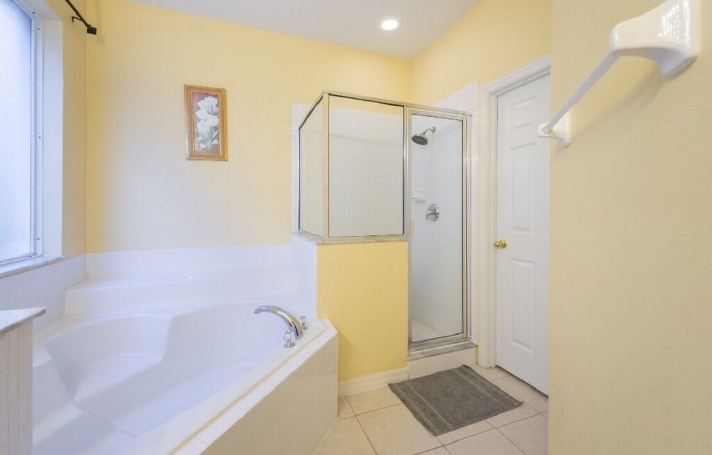 Photo of Bathroom in Seasons