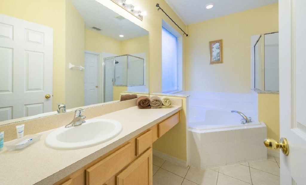 Photo of Bathroom in Seasons