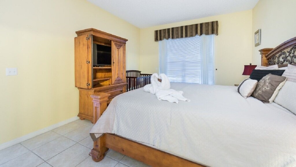 Photo of Bedroom in Seasons