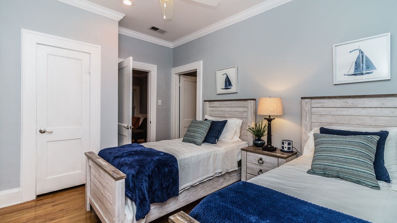 Photo of Bedroom in East Lake Morton