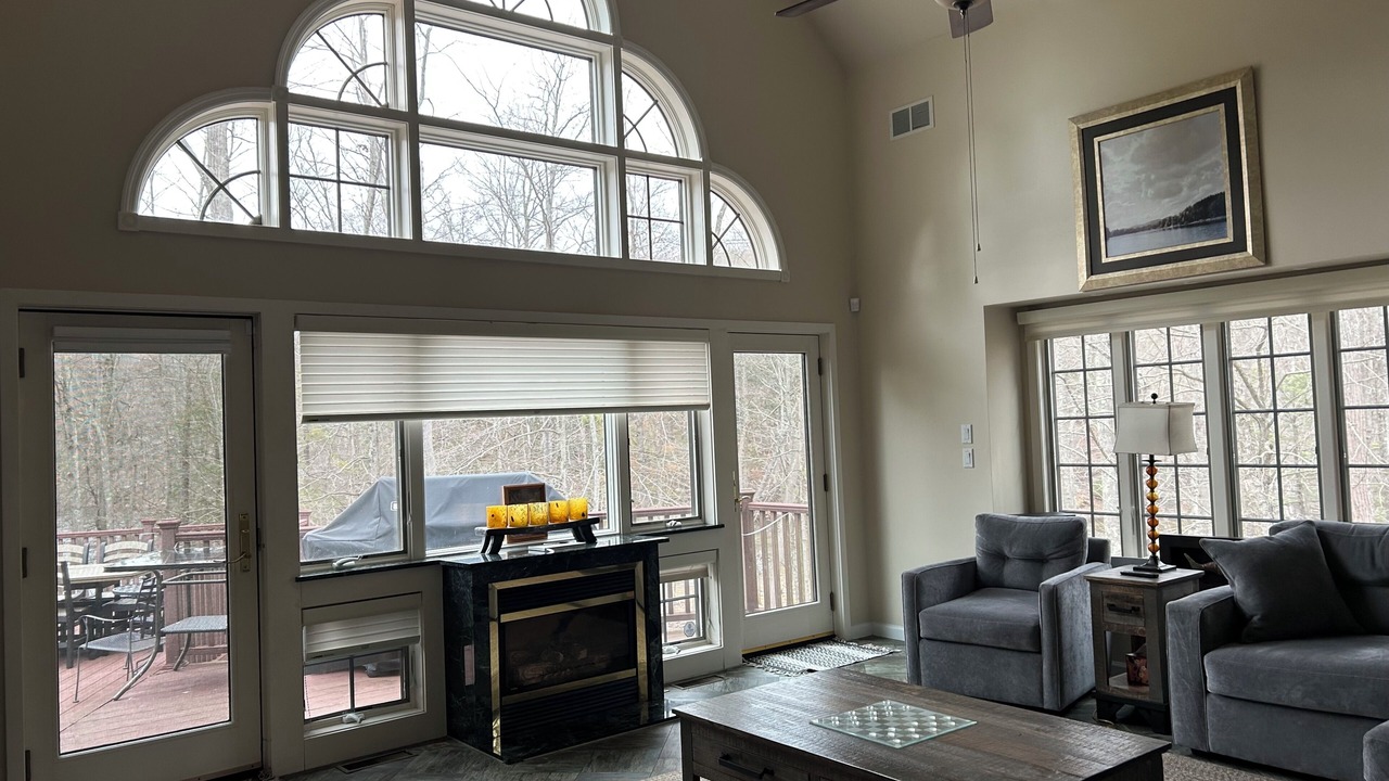Photo of Livingroom in Greentown
