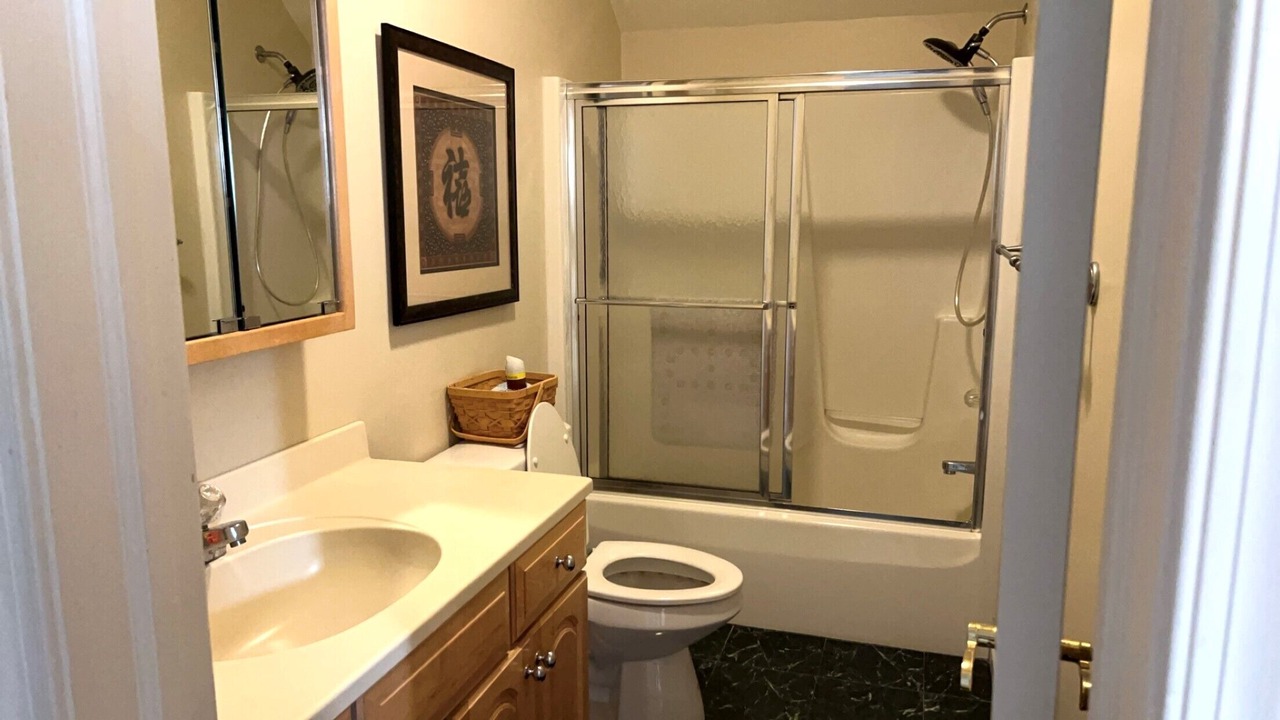 Photo of Bathroom in Greentown