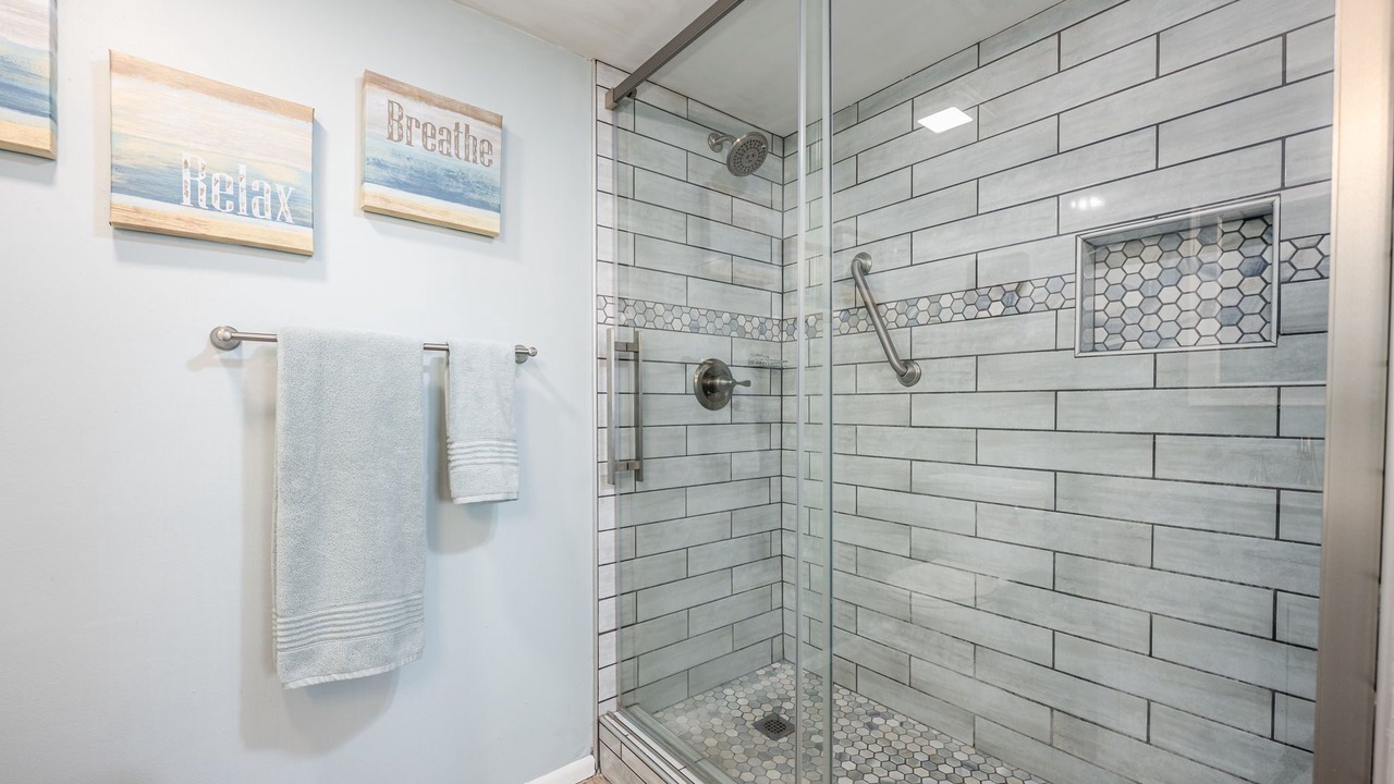 Photo of Bathroom in Navarre Beach