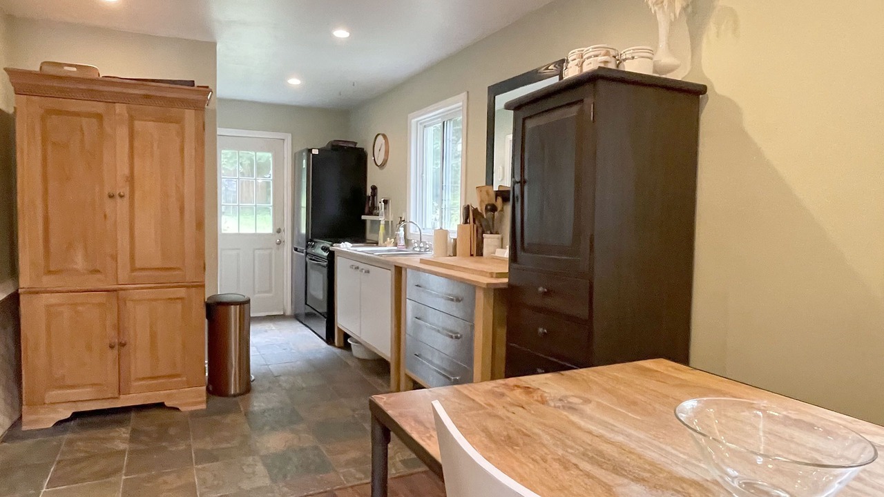 Photo of Bedroom in Lake of Bays