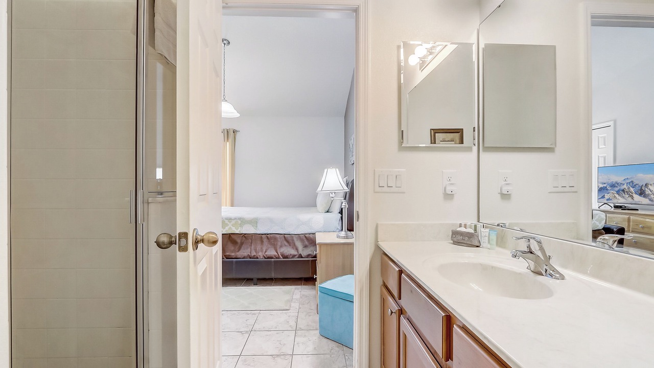 Photo of Bathroom in Watersong
