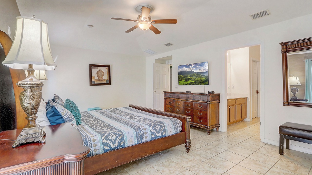 Photo of Bedroom in Watersong