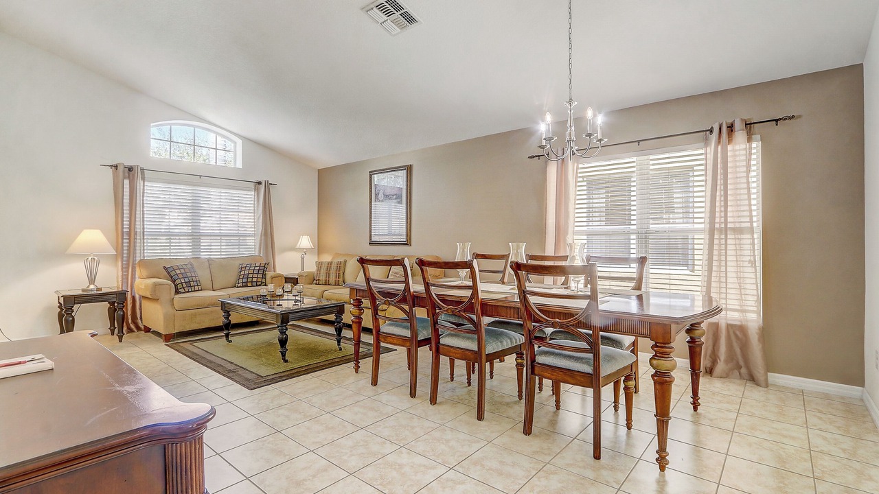 Photo of Livingroom in Watersong
