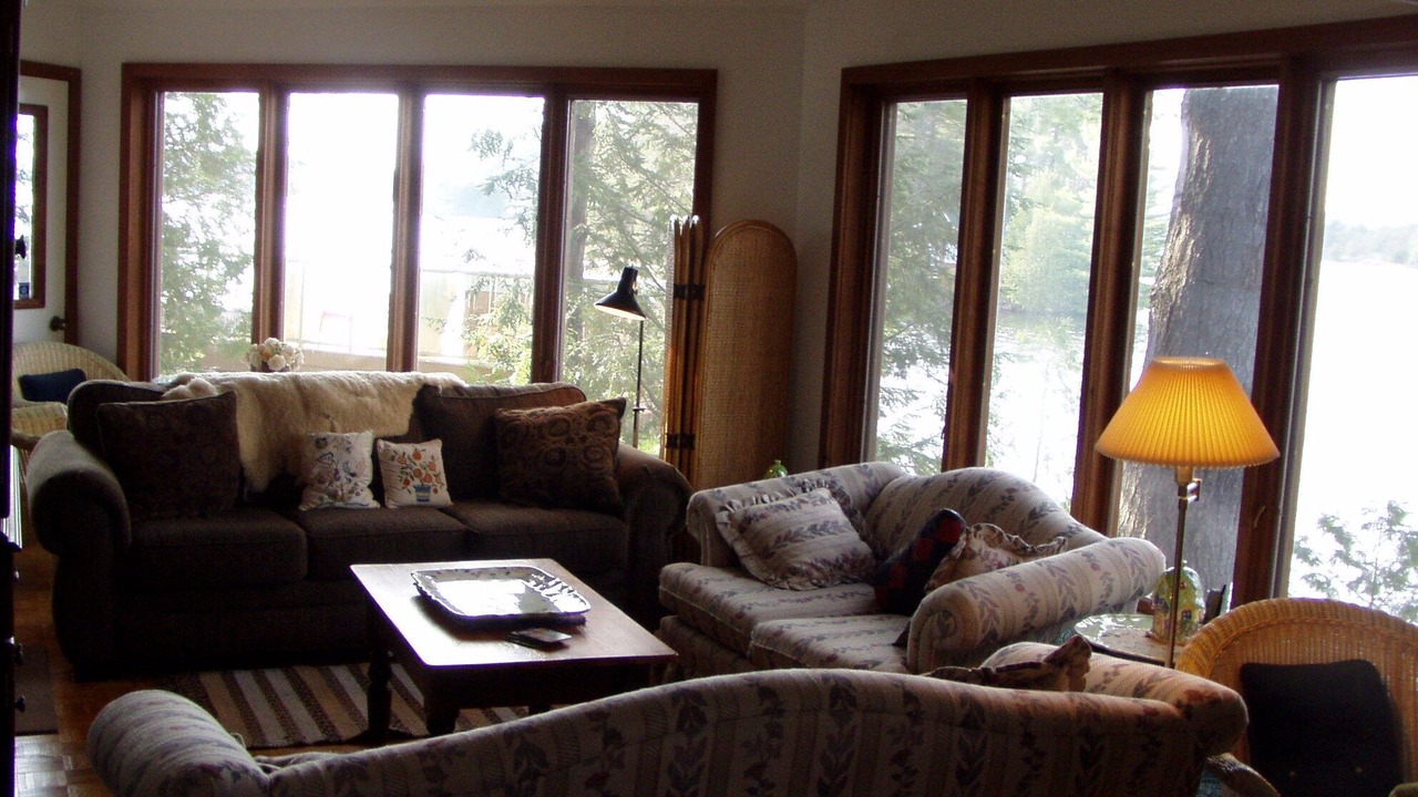 Photo of Livingroom in Gravenhurst