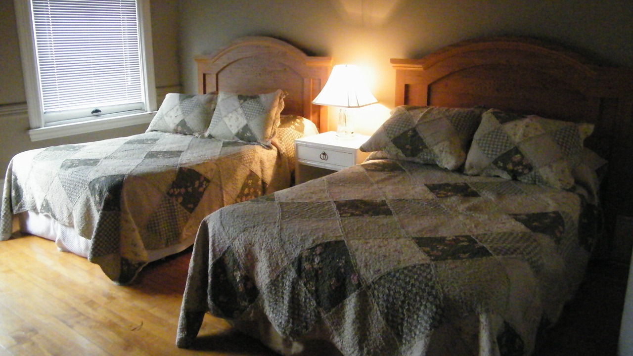 Photo of Bedroom in Gananoque