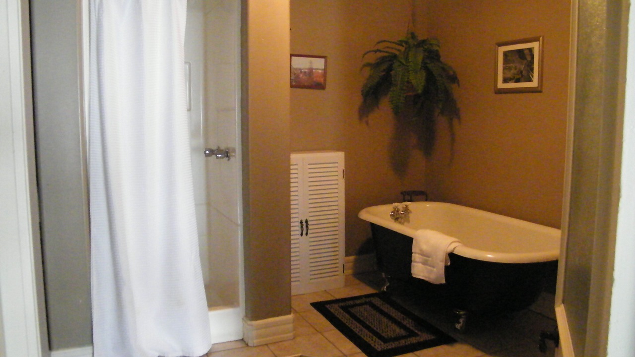 Photo of Bedroom in Gananoque