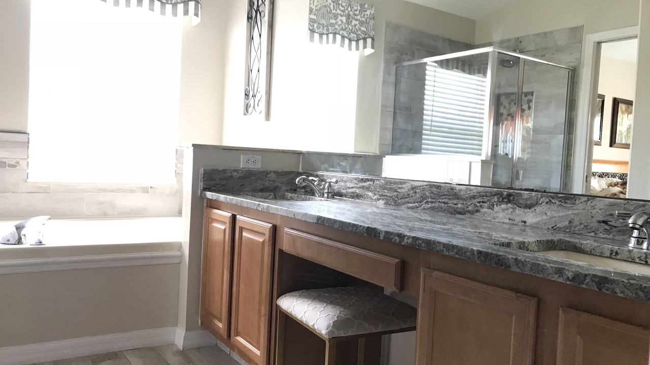 Photo of Bathroom in Eagle Pointe South