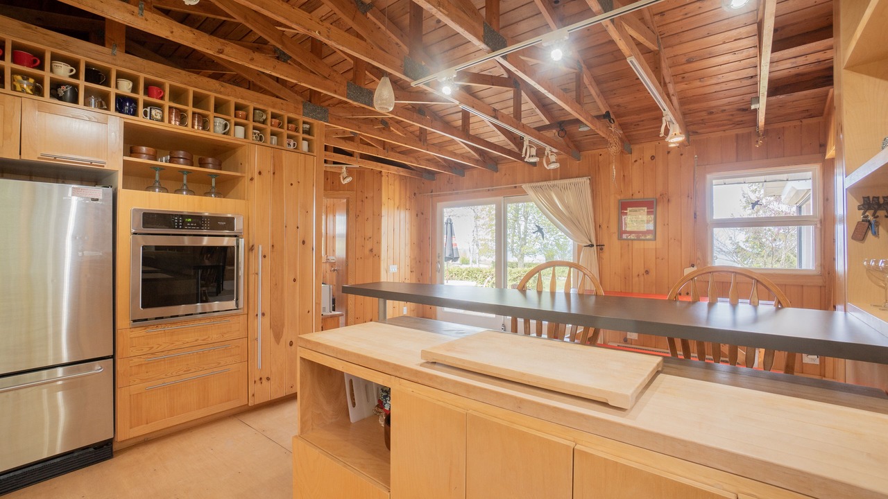 Photo of Kitchen in Kincardine