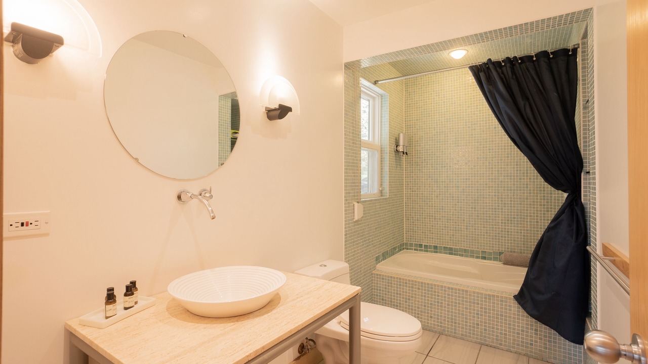 Photo of Bathroom in Kincardine