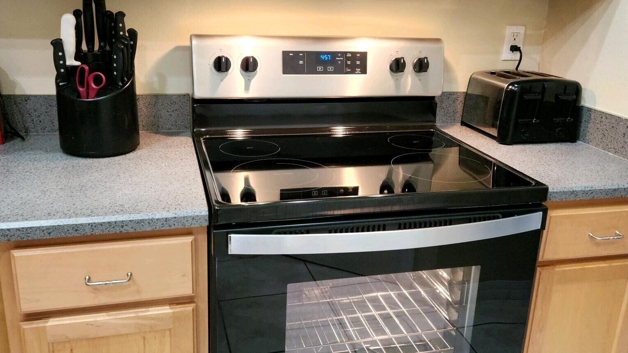 Photo of Kitchen in Orange Tree