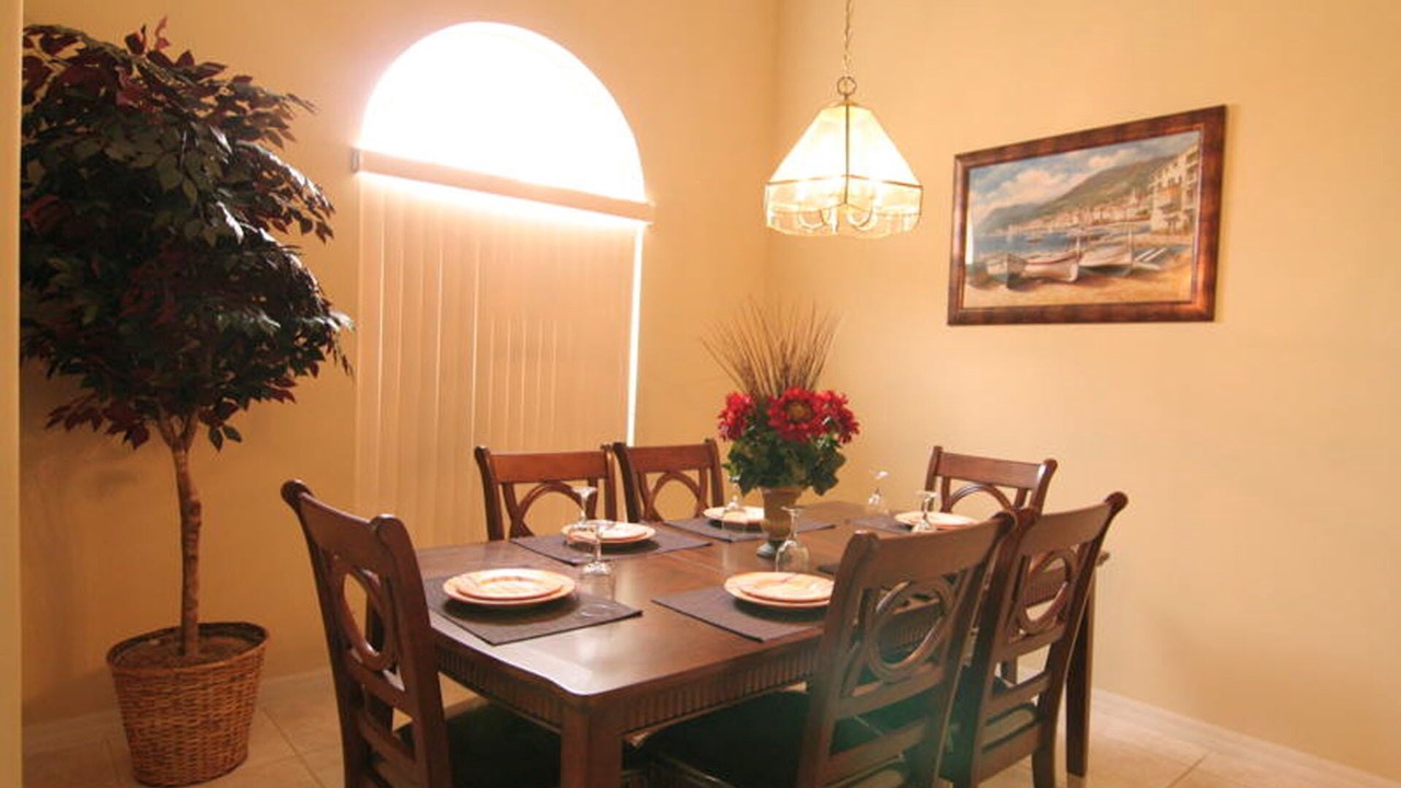 Photo of Livingroom in Orange Tree