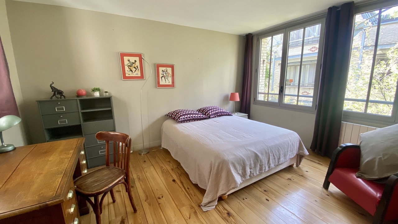 Photo of Bedroom in Hopital Saint-Louis
