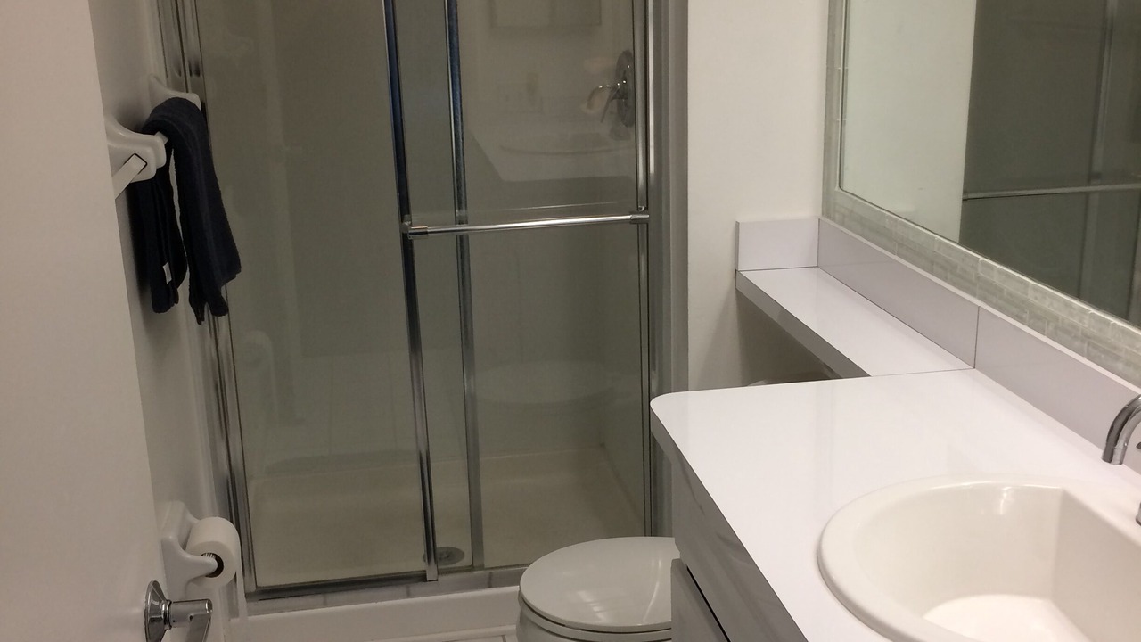 Photo of Bathroom in East Lake Woodlands