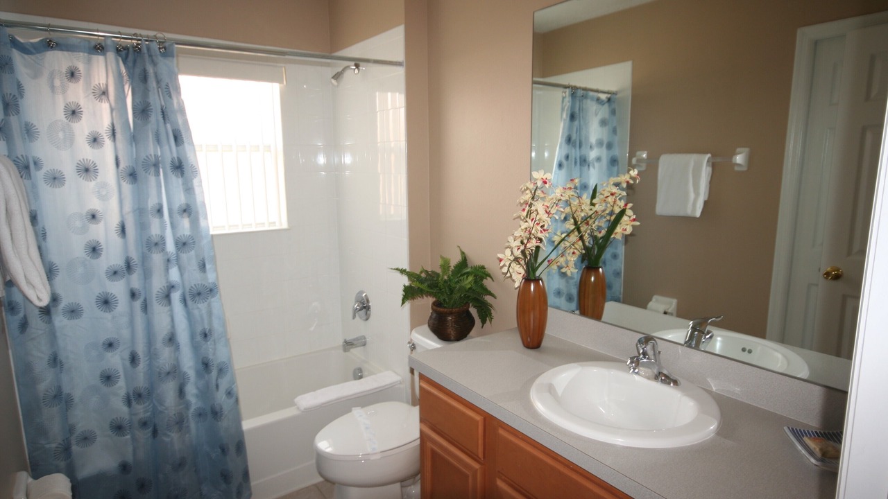 Photo of Bathroom in Loughman