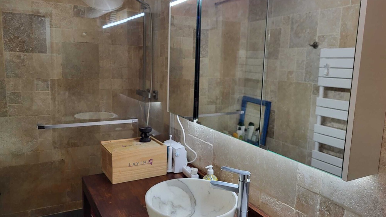 Photo of Bathroom in 5th Arrondissement