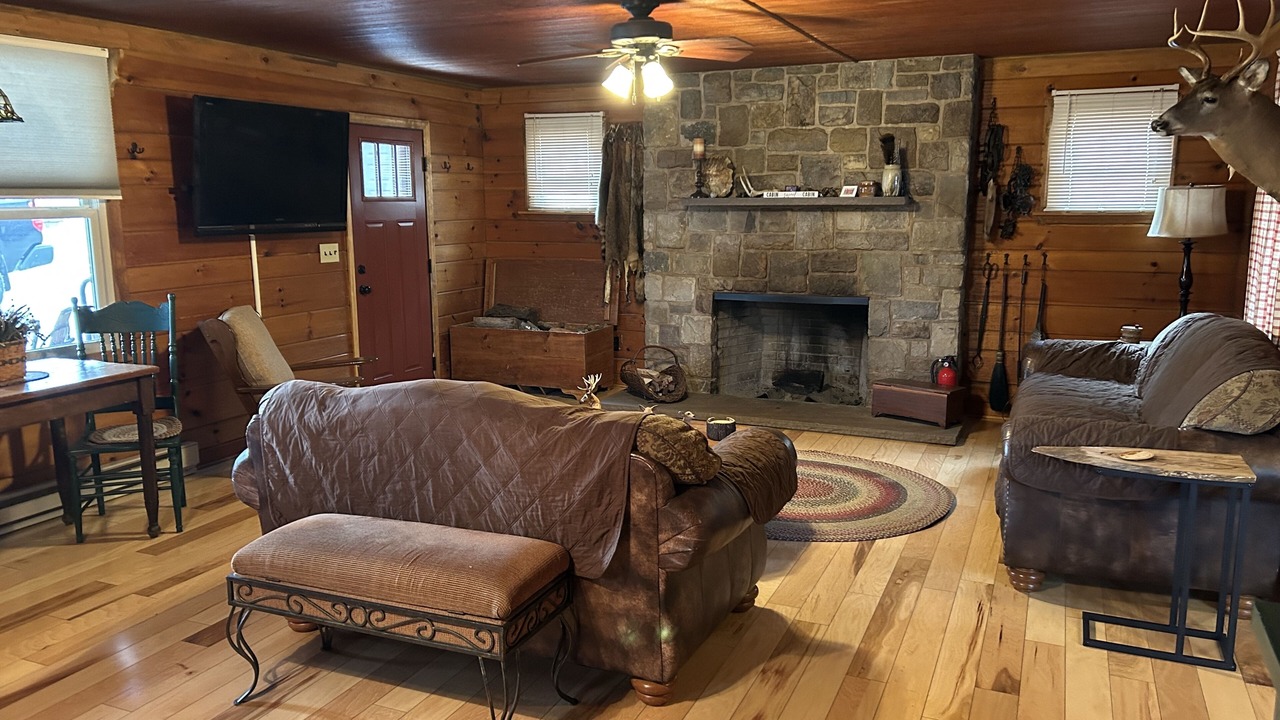 Photo of Livingroom in Warriors Mark