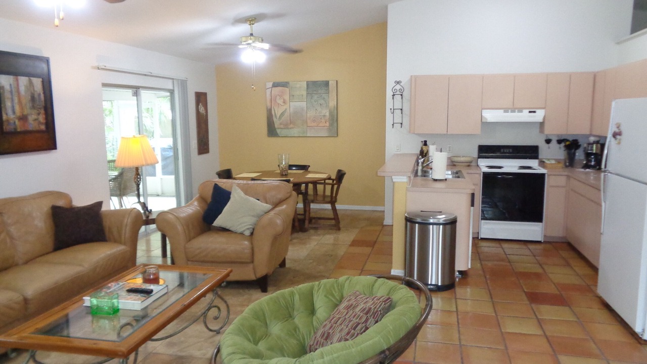 Photo of Livingroom in Lake Magdalene