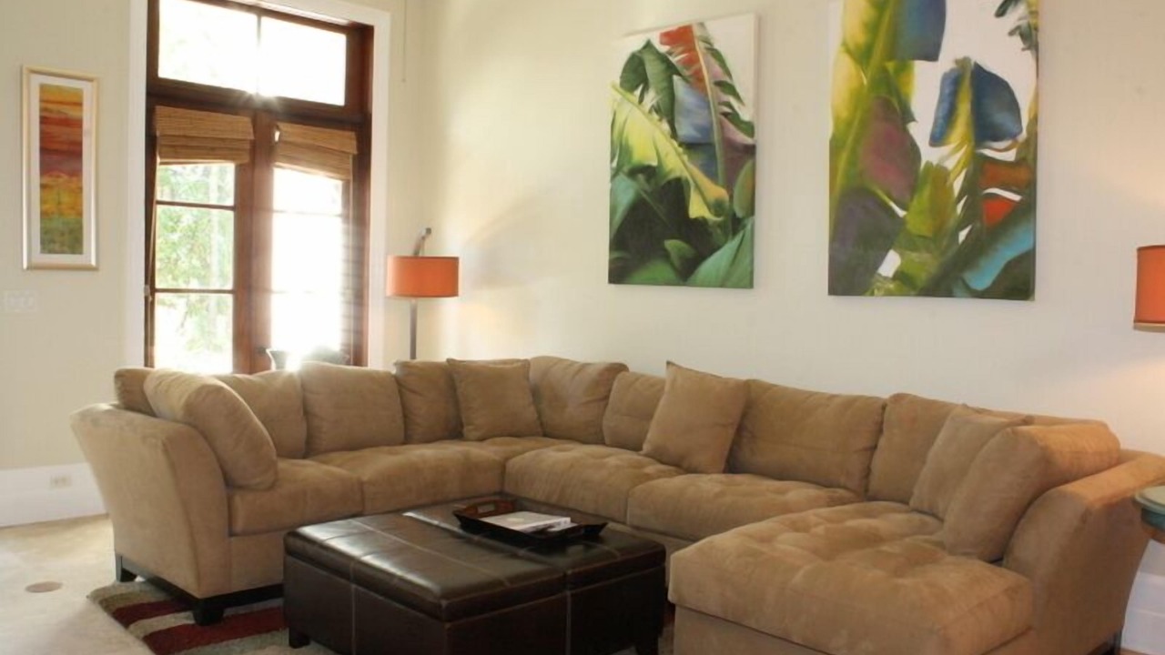 Photo of Livingroom in Baytowne Wharf