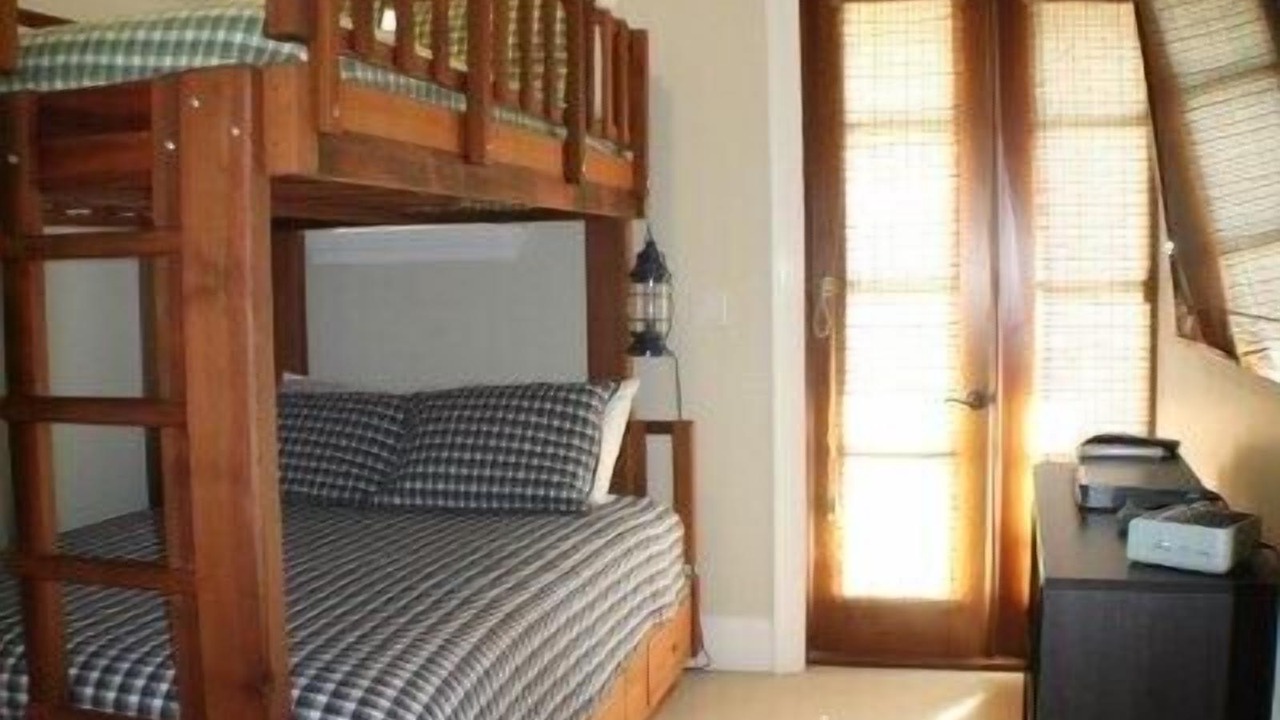 Photo of Bedroom in Baytowne Wharf