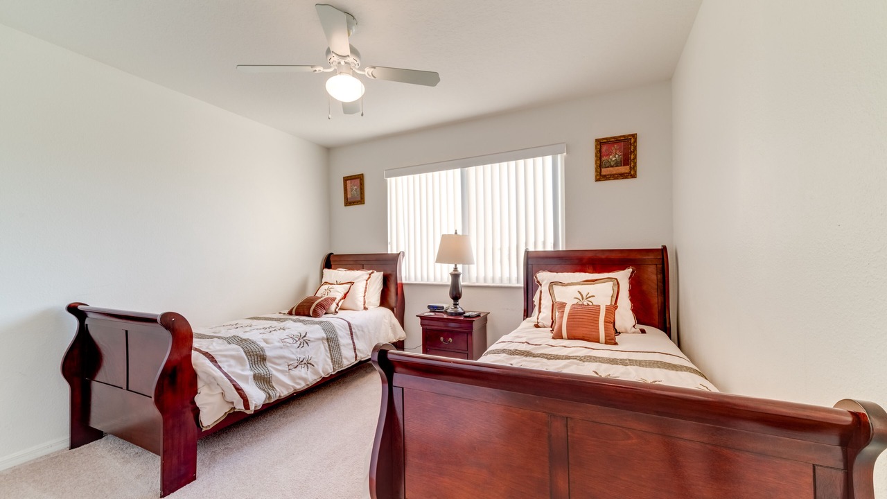 Photo of Bedroom in Sunset Lakes